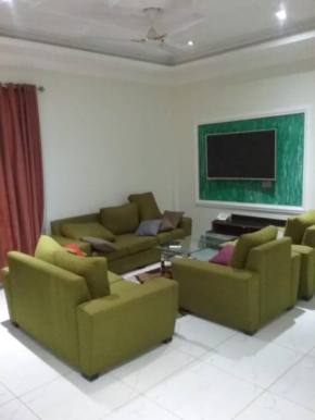 Elegant 2 bedroom Apartment